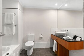 Alamanda Palm Cove by Lancemore