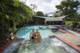 Oasis Palm Cove