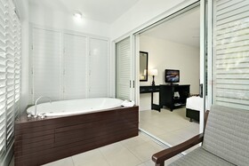 Peppers Beach Club & Spa