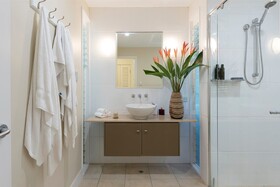 Latitude 16 On Grant Street