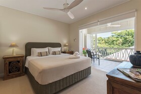 Latitude 16 On Grant Street