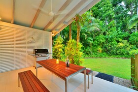 Pavilions In The Palms