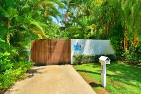 Pavilions In The Palms