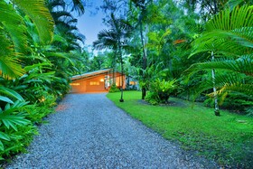 Pavilions In The Palms