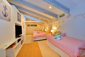 Pavilions In The Palms