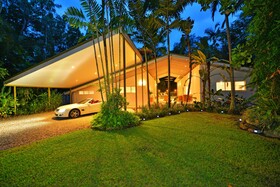 Pavilions In The Palms