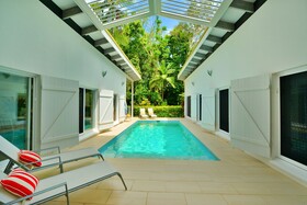 Pavilions In The Palms