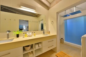 Pavilions In The Palms