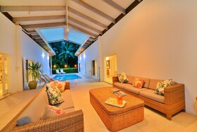 Pavilions In The Palms