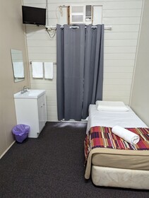 Grand Central Hotel Proserpine