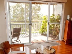 At Sunrise Cottages
