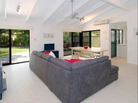 Oceanic 423 Beach House