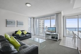 Mantra Towers of Chevron by Holiday Rentals Surfers Paradise