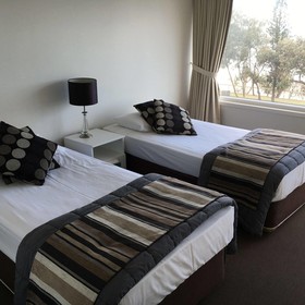Pacific Plaza Apartments
