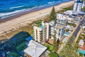 Premiere Apartments by Holiday Rental Surfers Paradise