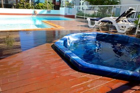 Raffles Royale