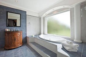 The Castle on Tamborine