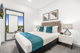 Essence Suites Taringa