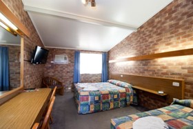 Allan Cunningham Motel