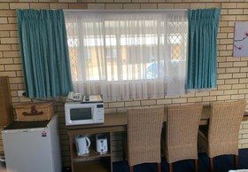 Bridge Street Motor Inn
