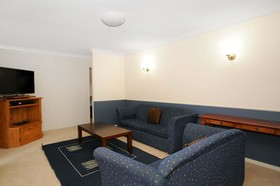 Great Divide Motor Inn