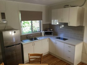 Ruthven Street Motor Inn