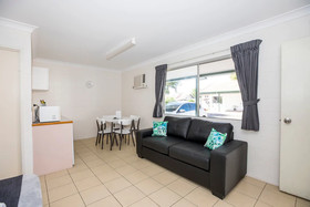 Banjo Paterson Motor Inn