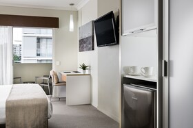 Grand Hotel and Apartments Townsville