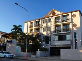 Holiday Apartments Waters Edge The Strand