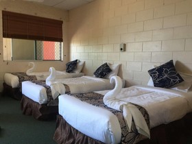 Island View Motel