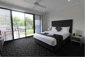 ShoreDrive Motel