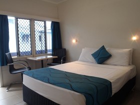 Strand Motel