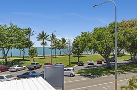 Strand Motel