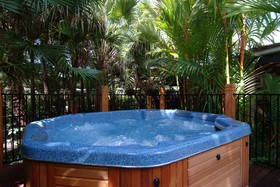 Comfort Inn & Suites Trinity Beach Club