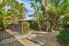 Comfort Inn & Suites Trinity Beach Club