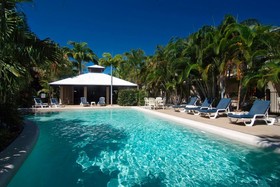 Comfort Inn & Suites Trinity Beach Club