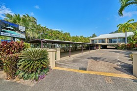 Comfort Inn & Suites Trinity Beach Club