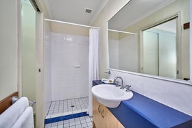 Comfort Inn & Suites Trinity Beach Club