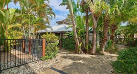 Comfort Inn & Suites Trinity Beach Club