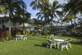 Coral Sands Beachfront Resort