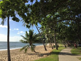 Costa Royale Trinity Beach