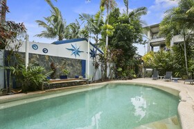 Sea Point on Trinity Beach