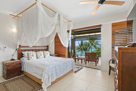 Sea Point on Trinity Beach