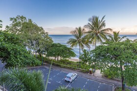 Sea Point on Trinity Beach
