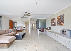 Sea Point on Trinity Beach