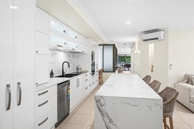 Sea Point on Trinity Beach