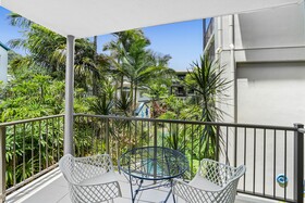 Sea Point on Trinity Beach