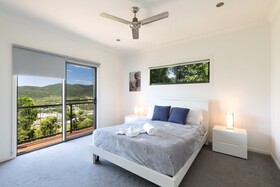 Casa Del Mar Airlie Beach