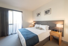 Mawson Lakes