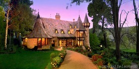 Thorngrove Manor